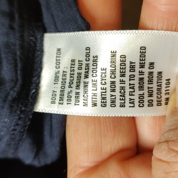 Crown & Ivy Curvy Cotton Gauze Embroidered Bell Sleeves Bohemian Blouse - Picture 9 of 9